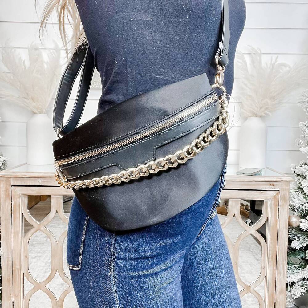 NEW JESS LEA women's what's next crossbody bag in black